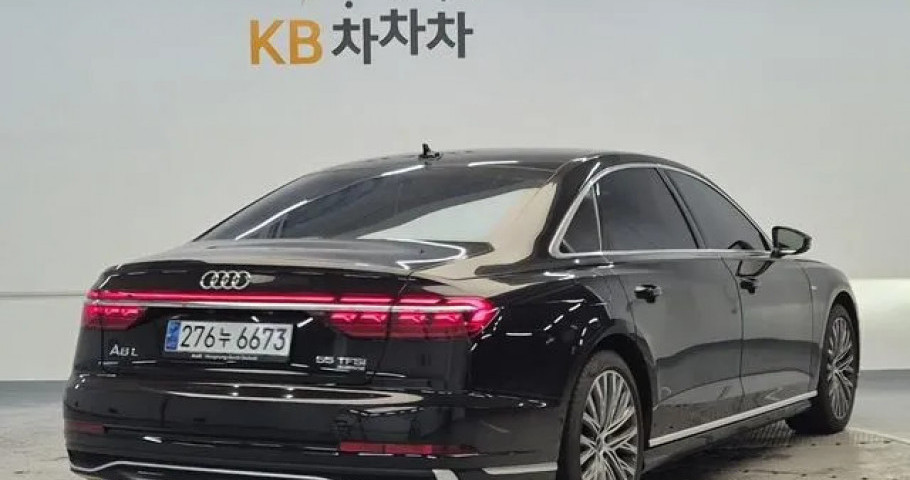 Audi A8 