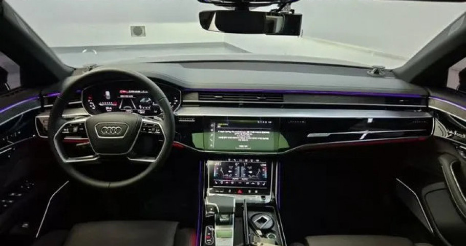 Audi A8 