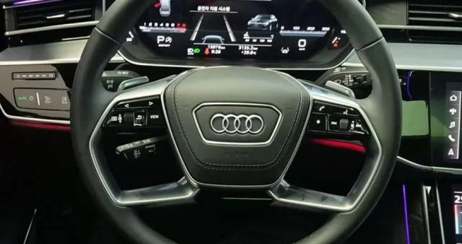 Audi A8 