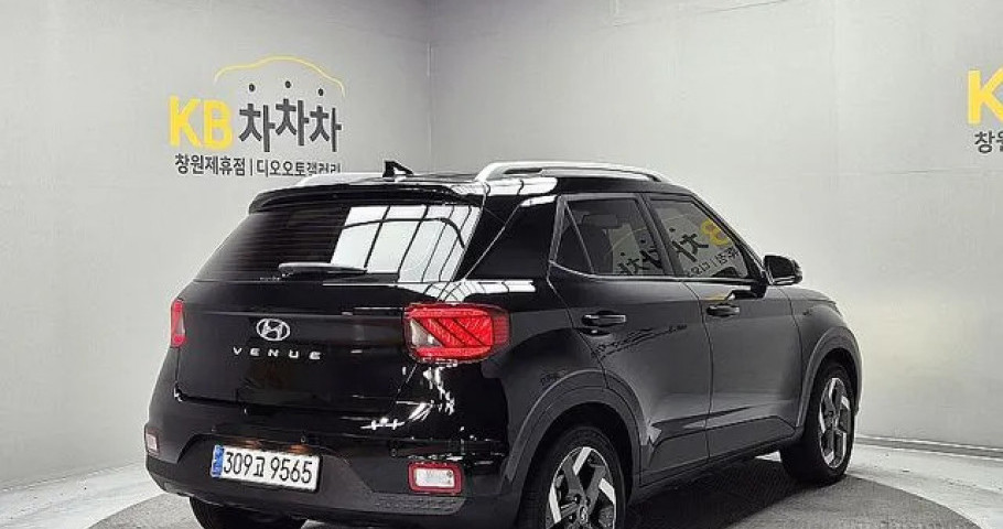 Hyundai Venue 