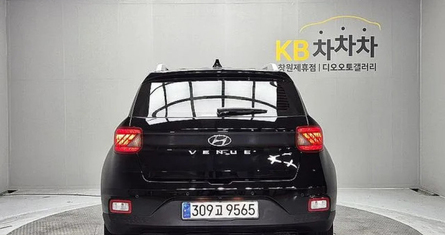 Hyundai Venue 