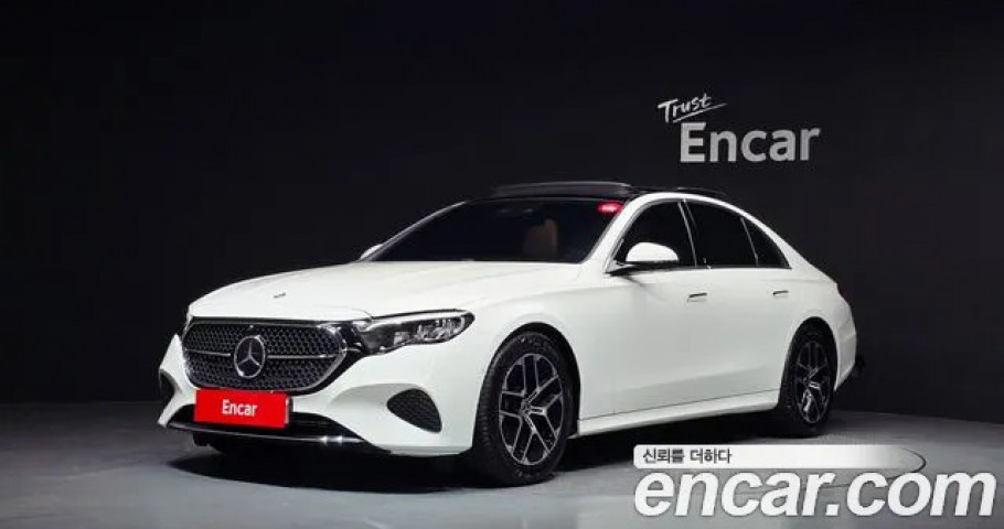 Mercedes-Benz E-Class 