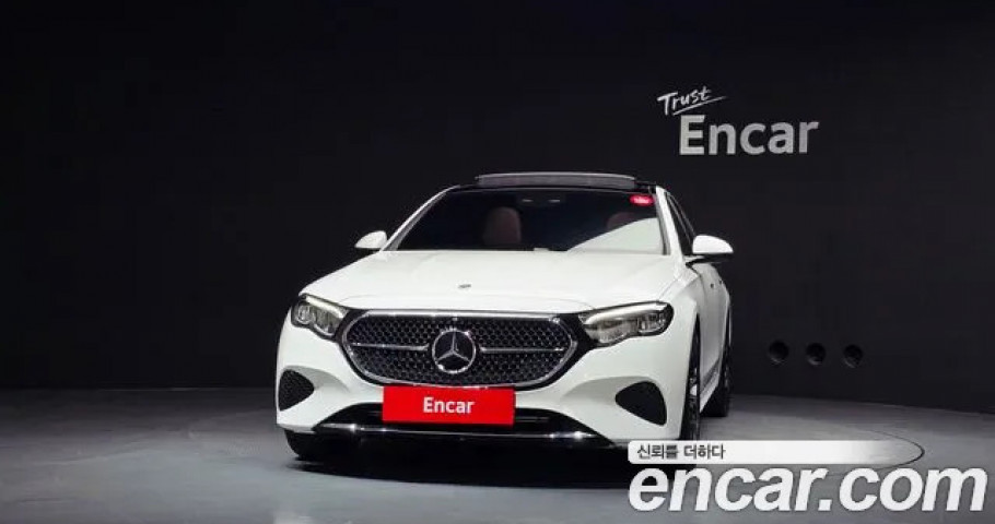 Mercedes-Benz E-Class 