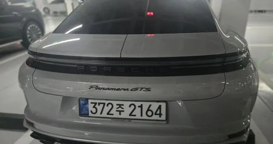 Porsche Panamera 