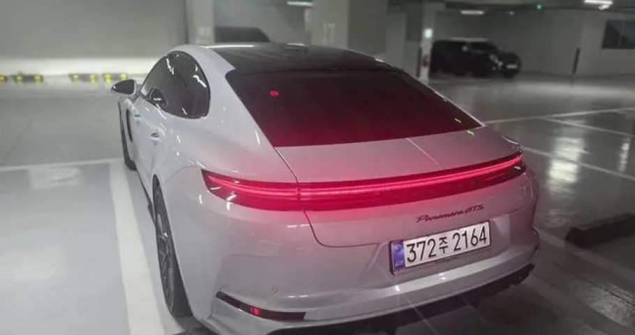 Porsche Panamera 