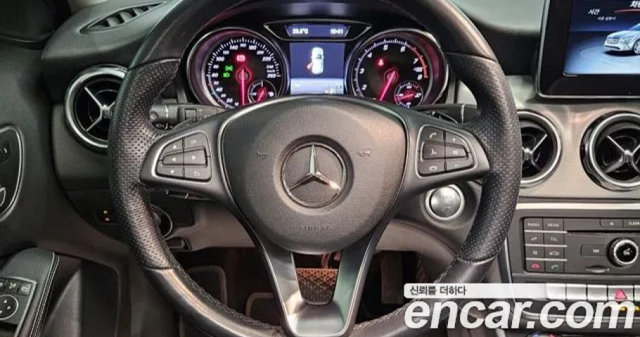 Mercedes-Benz Gla-Class 