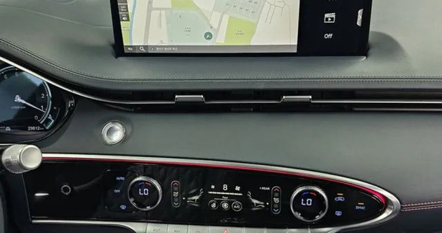 Genesis Gv70 