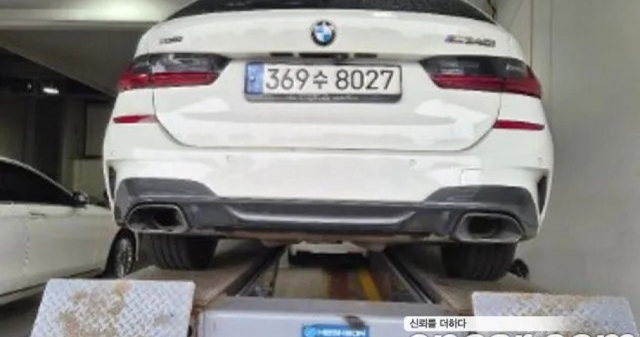 Bmw 3-Series 