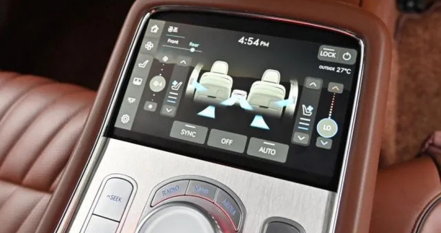 Genesis G90 