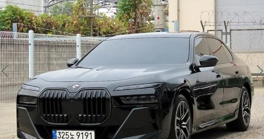 Bmw 7-Series 