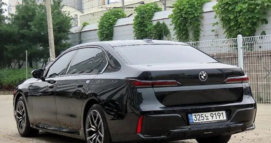 Bmw 7-Series 