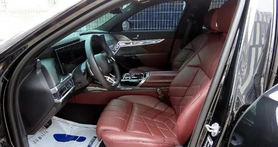 Bmw 7-Series 