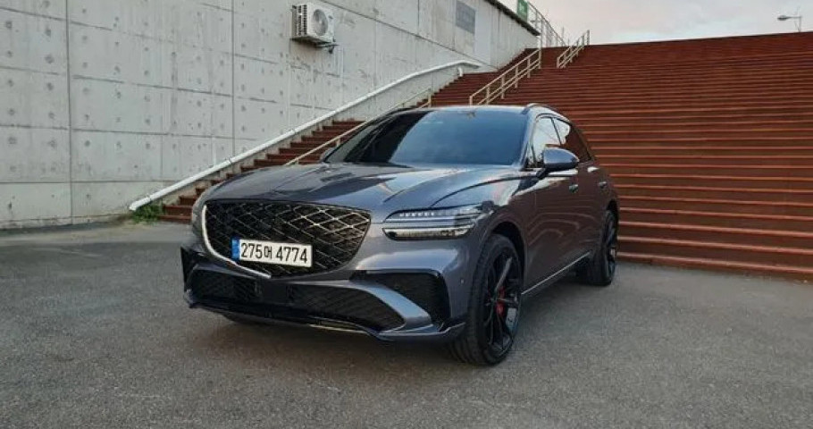 Genesis Gv70 