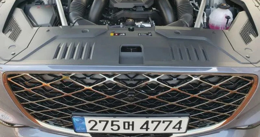 Genesis Gv70 