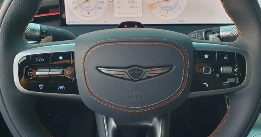 Genesis Gv70 