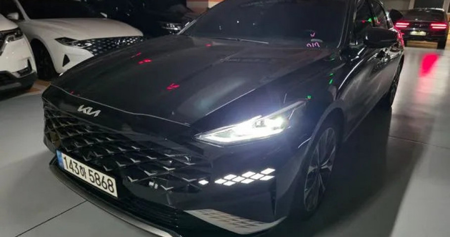 Kia K8 
