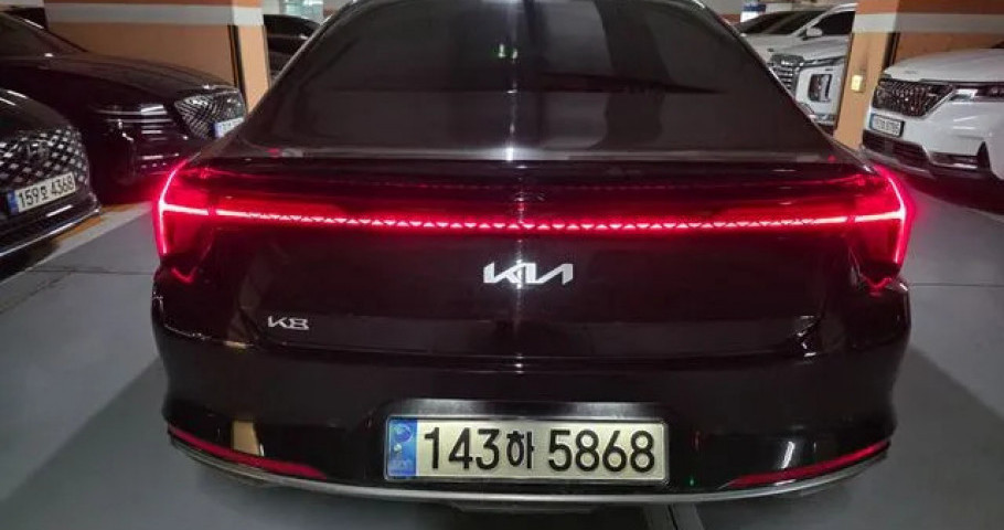 Kia K8 