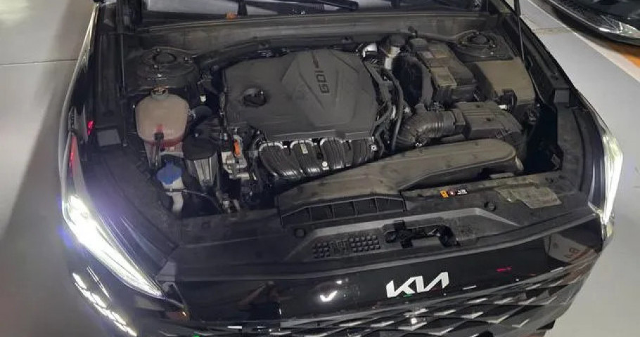 Kia K8 