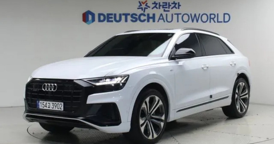 Audi Q8 