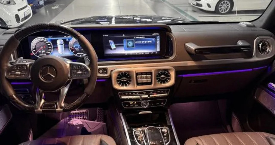 Mercedes-Benz G-Class 