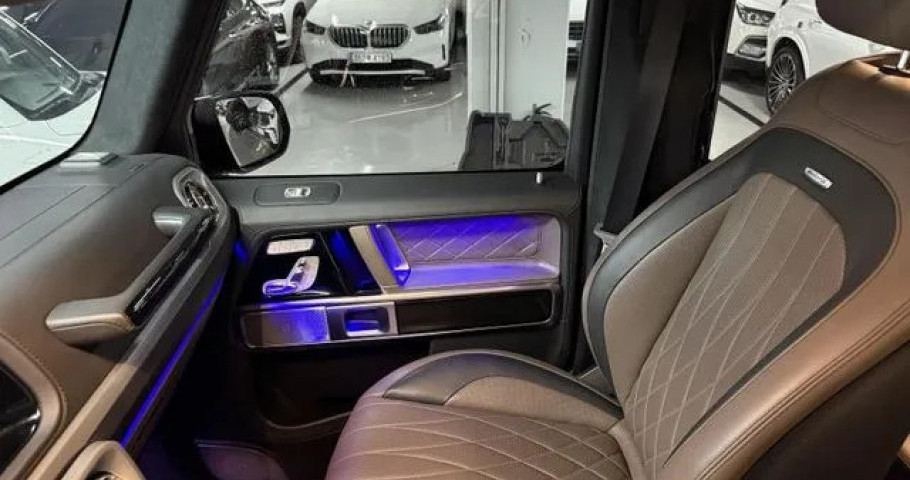 Mercedes-Benz G-Class 