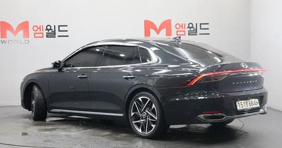 Hyundai Grandeur 