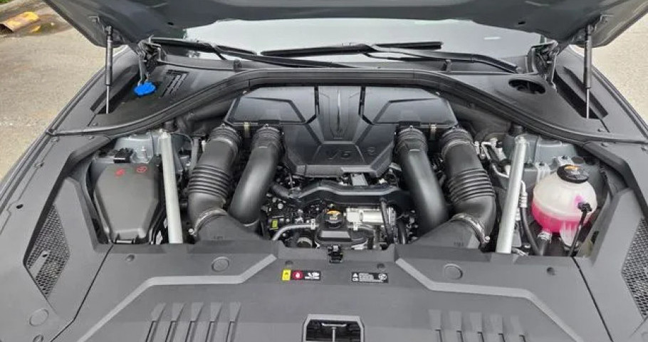 Genesis Gv70 