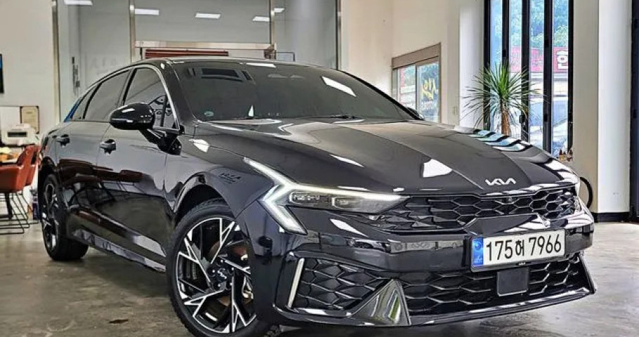 Kia K5 