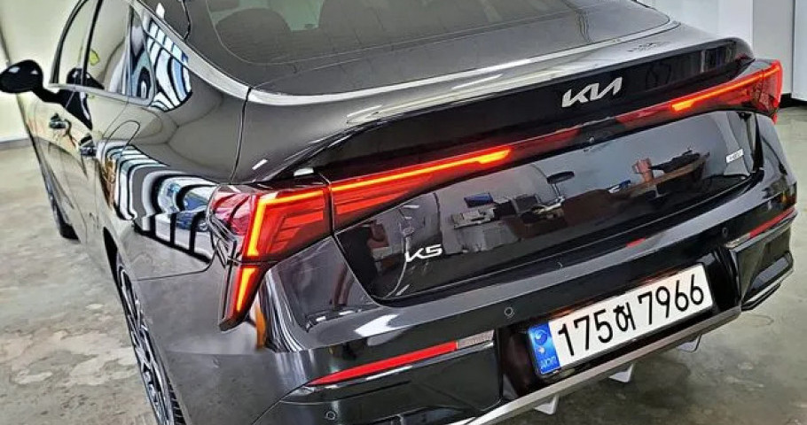Kia K5 