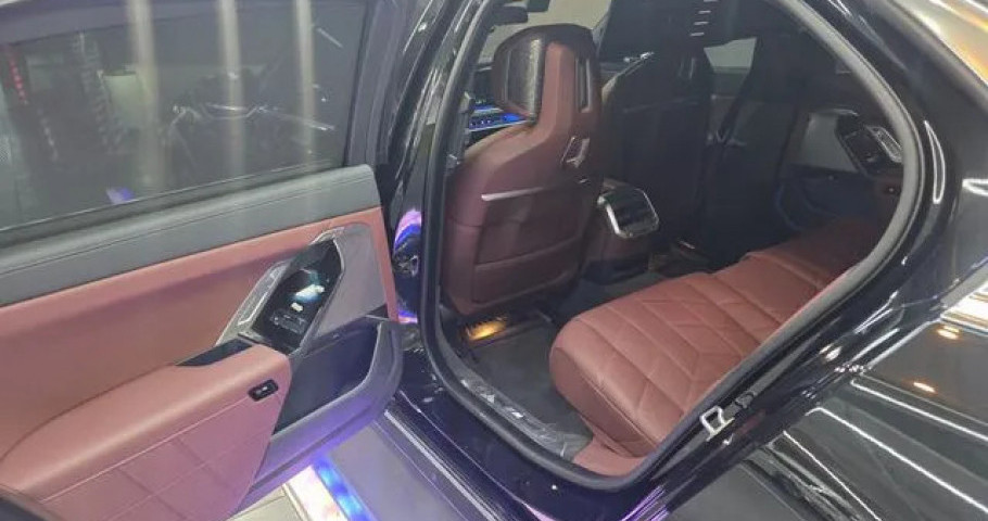 Bmw 7-Series 