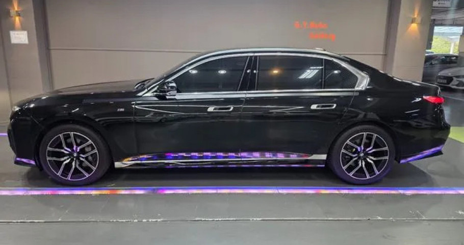 Bmw 7-Series 