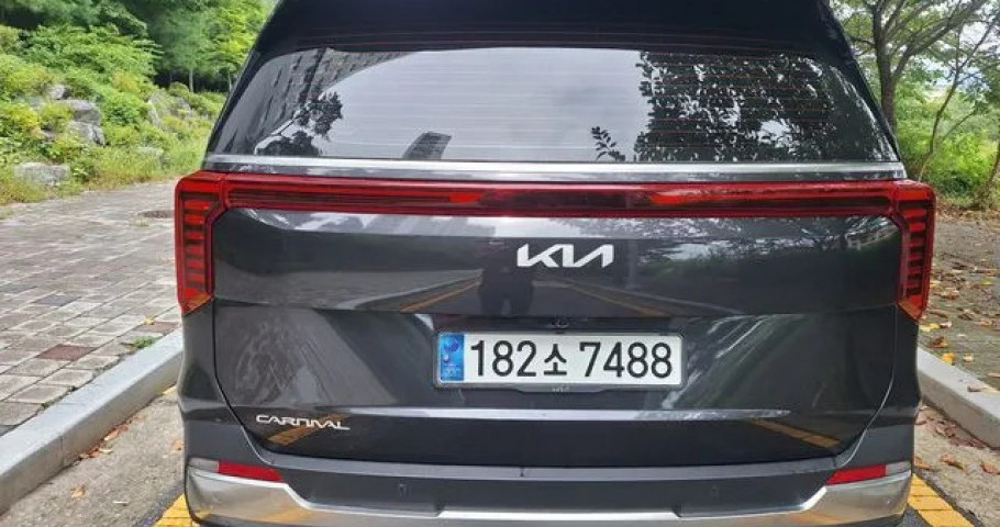 Kia Carnival 