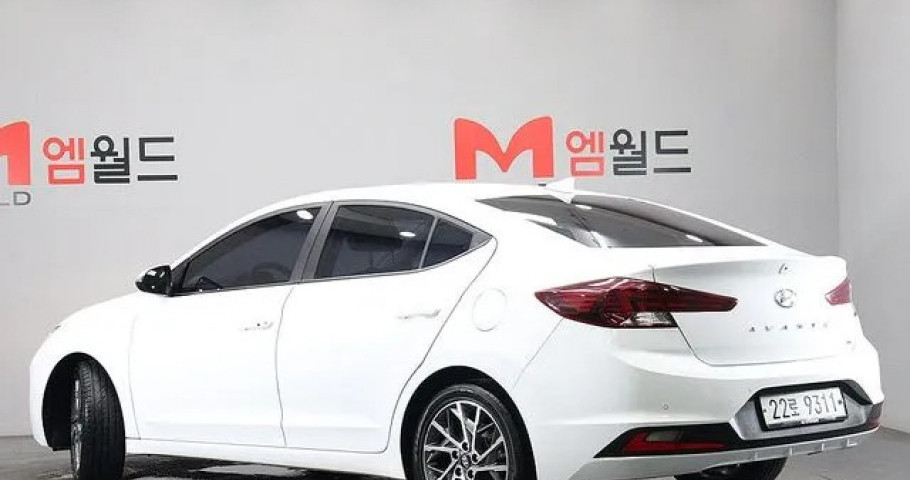 Hyundai Avante (Elantra) 