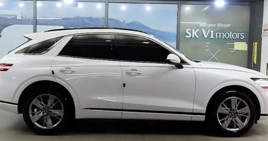 Genesis Gv70 