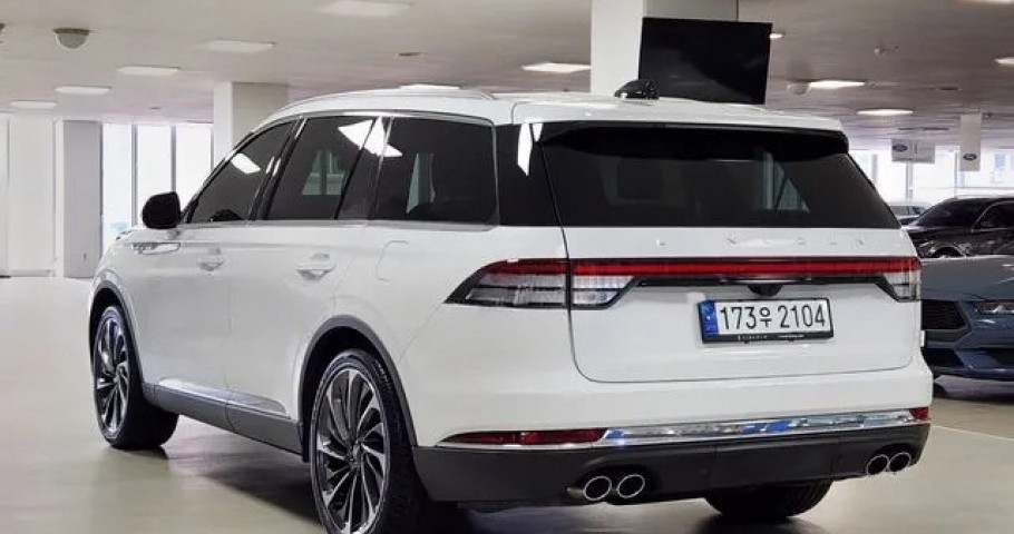 Lincoln Aviator 