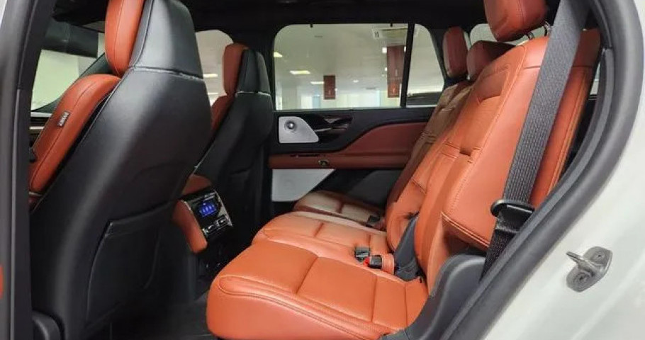 Lincoln Aviator 