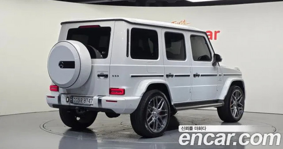 Mercedes-Benz G-Class 