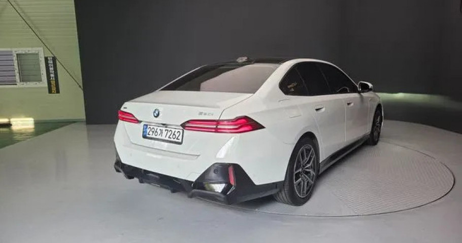 Bmw 5-Series 