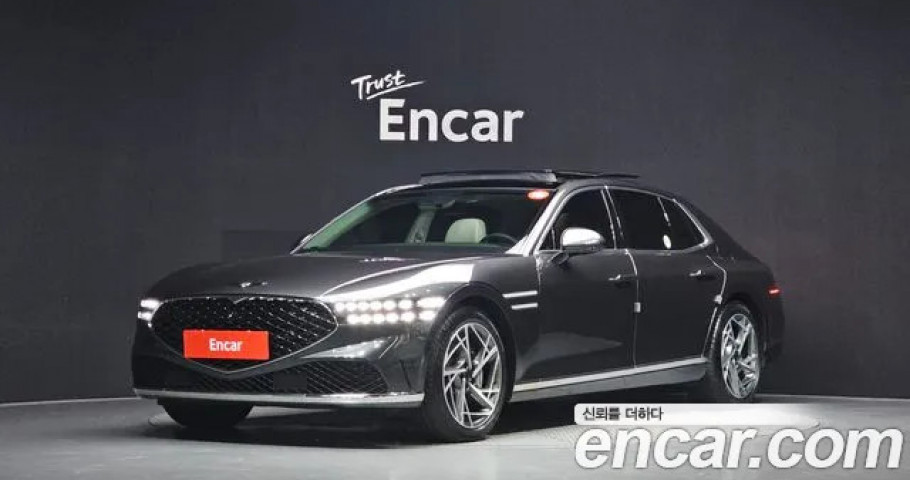 Genesis G90 