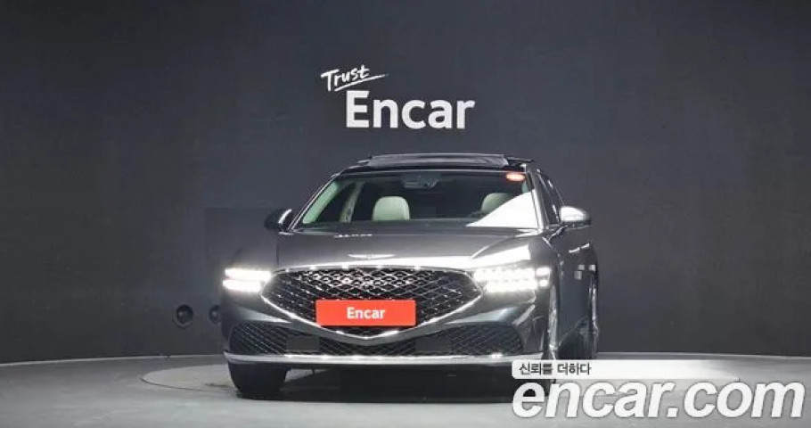 Genesis G90 