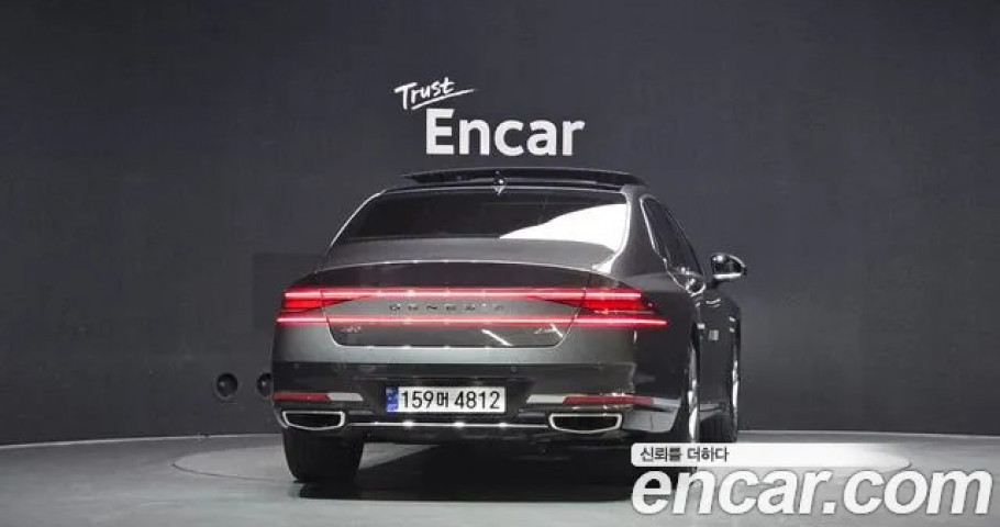 Genesis G90 