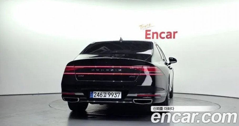 Genesis G90 