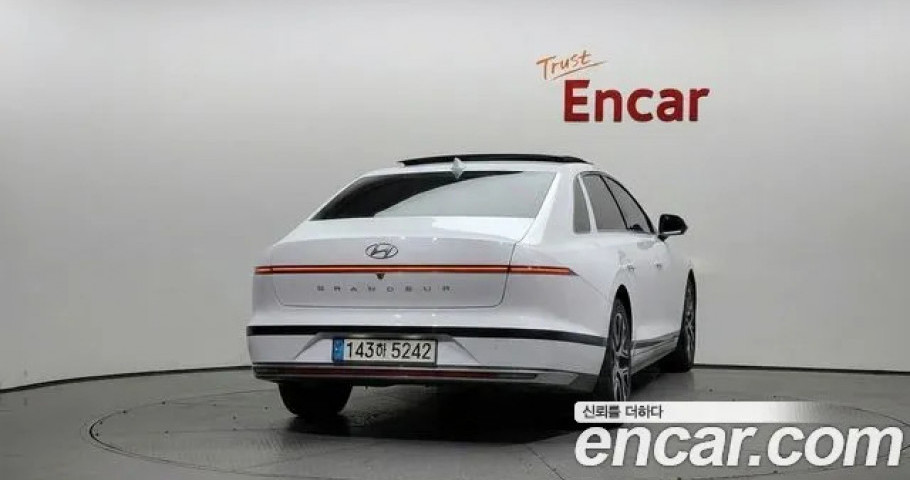 Hyundai Grandeur 