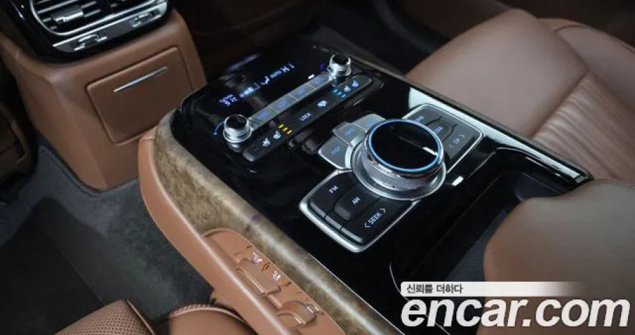 Genesis G90 