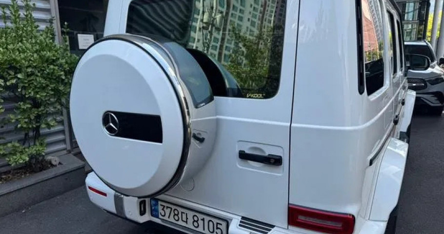 Mercedes-Benz G-Class 