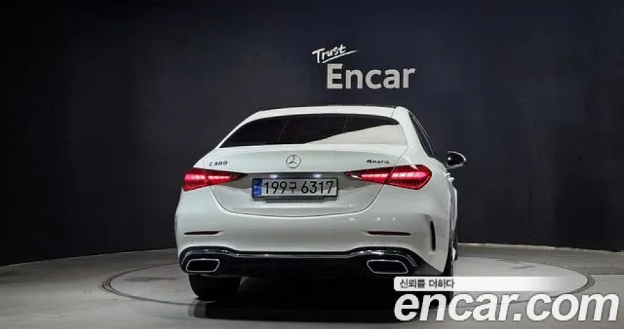 Mercedes-Benz C-Class 