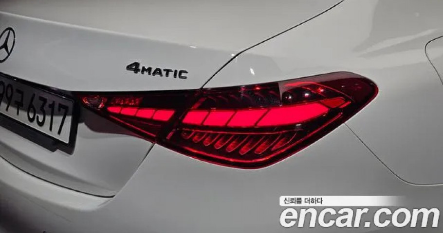 Mercedes-Benz C-Class 