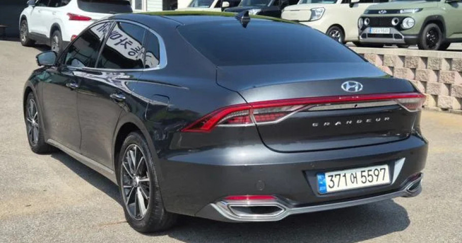 Hyundai Grandeur 