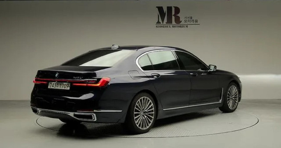 Bmw 7-Series 