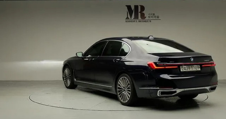 Bmw 7-Series 